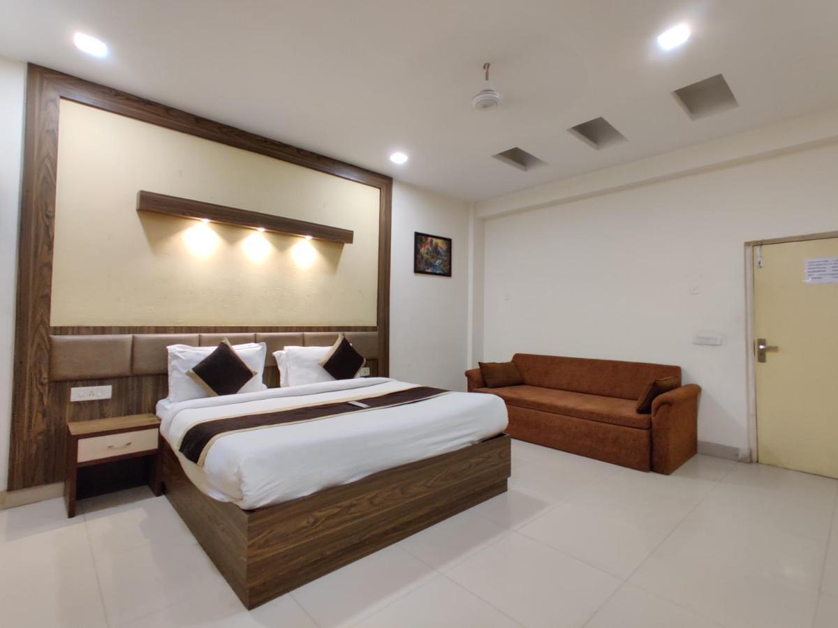 Raj Darbar - 10 Meter From Golden Temple Hotel Amritsar Ngoại thất bức ảnh